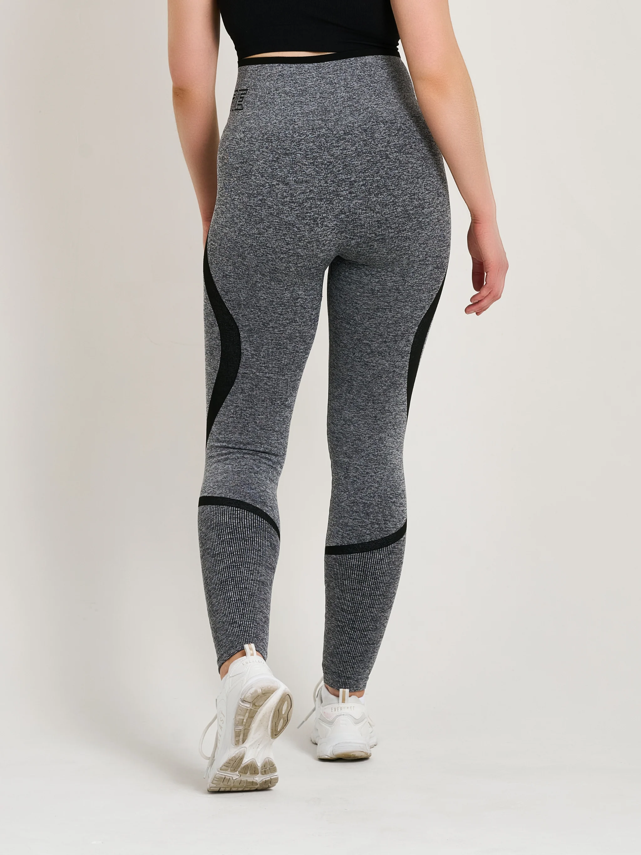 Margot CORETECH® Reversible Body-Mapped Running Leggings - Image 8